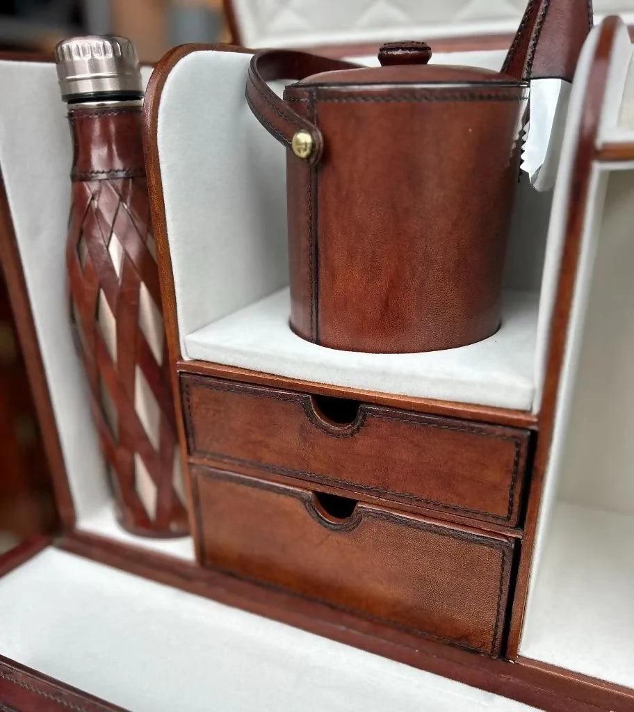 Vintage Style Leather Campaign Portable Drinks Picnic Bar On Stand incl Extras