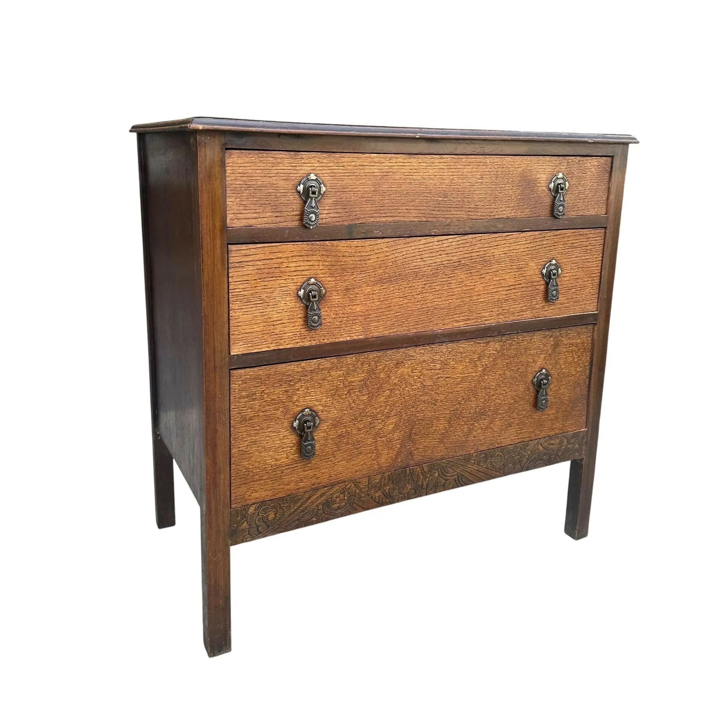 Vintage 1930’s period Oak chest of drawers.