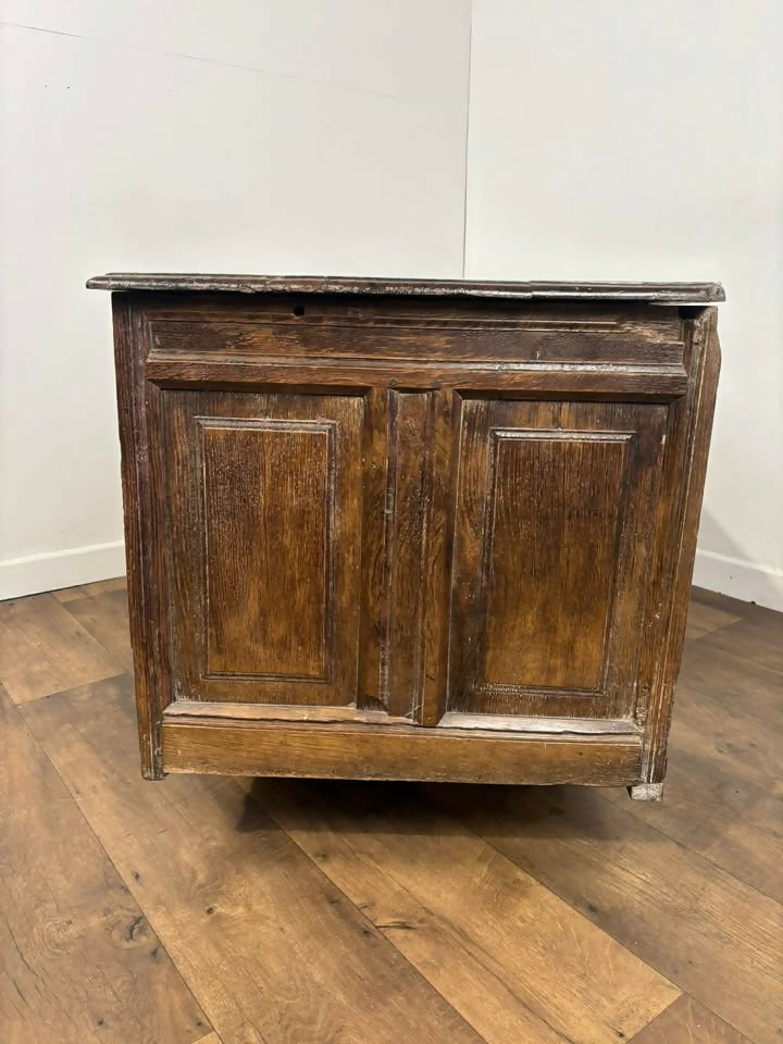 Georgian Oak Three Panel Coffer with Initials ‘MH’