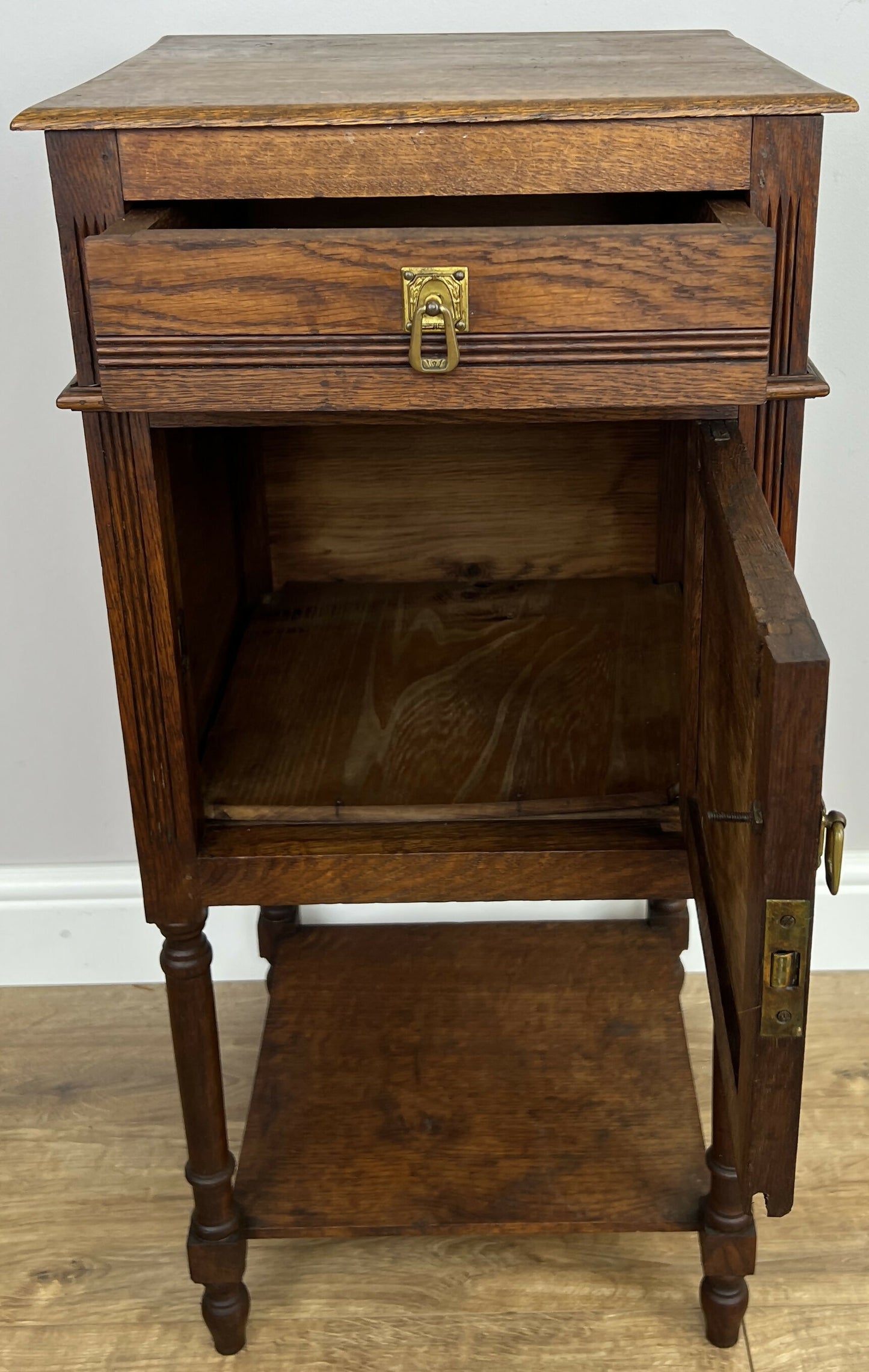 Bedside Table Antique French Style Oak Cabinet Carved Nightstand LOT 6393