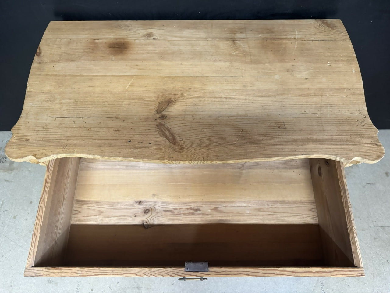 Pine 3 Drawer Chest of Drawers