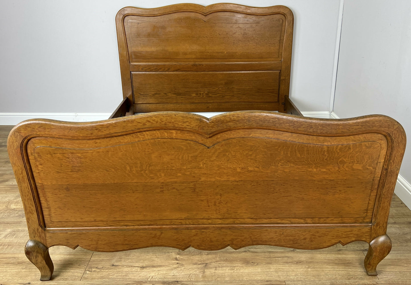Bed Vintage French Louis XVI Oak Double Bed Frame Carved Headboard LOT 6380