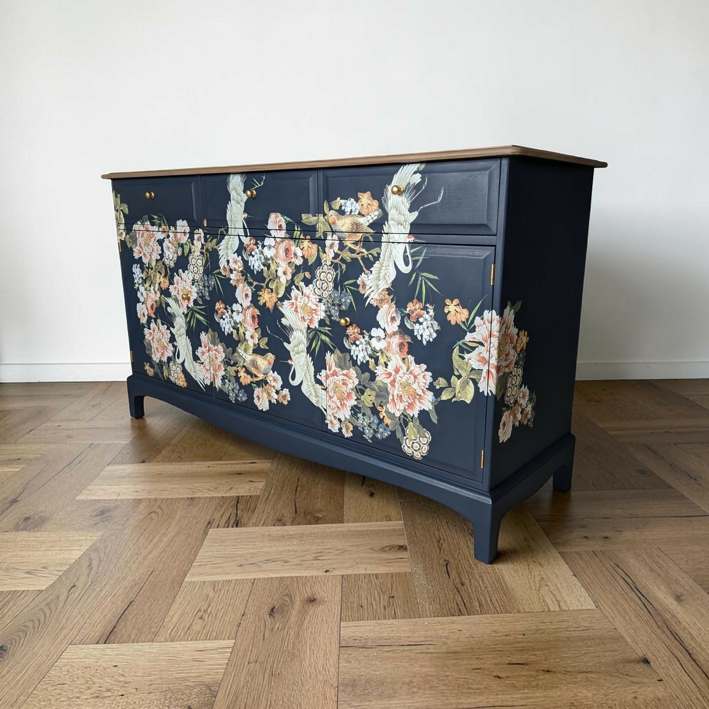 Vintage Stag minstrel navy blue chinoisorie sideboard