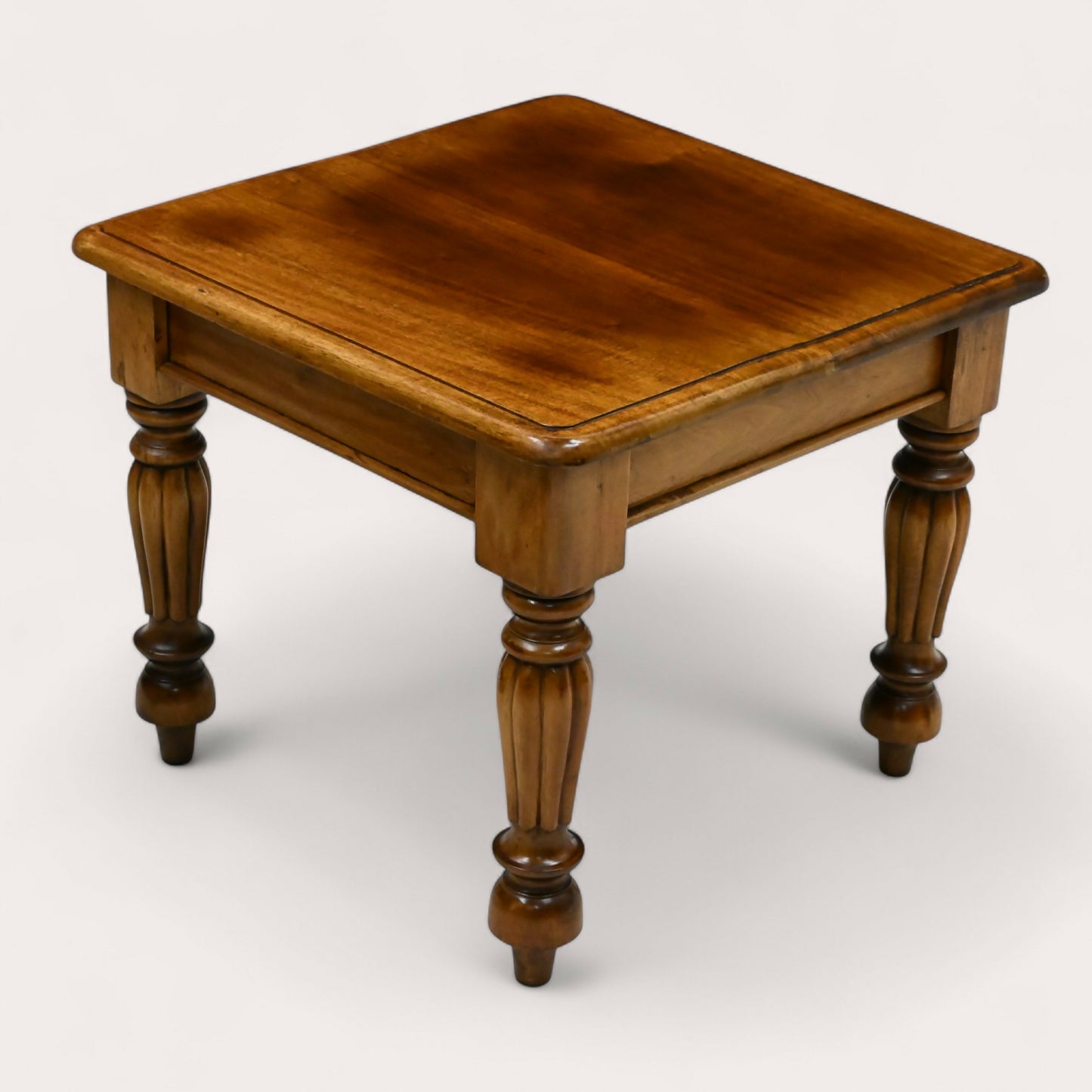 Square Mahogany Coffee Table Victorian Style 60cm x 60cm x 51cm FREE UK Delivery. SBR10617/2406E