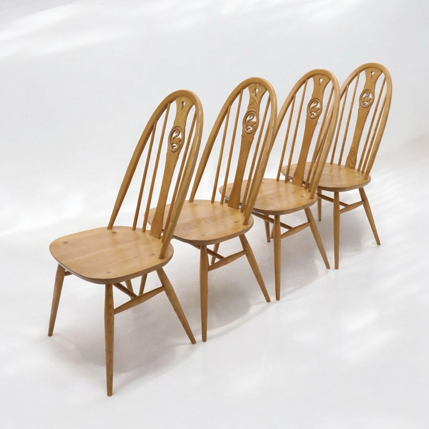 4 Ercol Windsor Swan Bow Back Dining Chairs Light Finish FREE UK Delivery. SBR9279/2506D