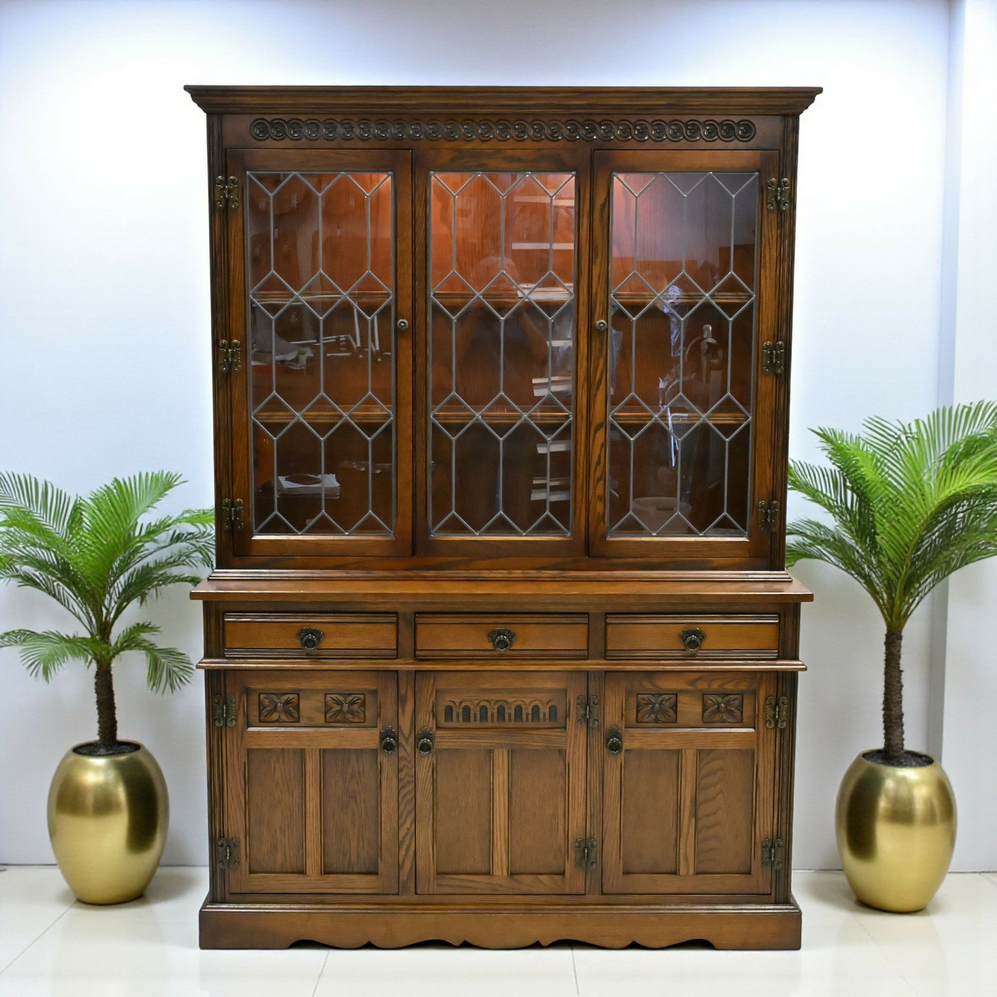 Old Charm Display Cabinet Sideboard Light Oak Finish Cupboards FREE UK Delivery. SBR10800/0608E
