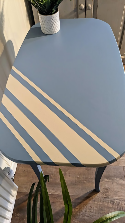 Blue and Cream Table R11001