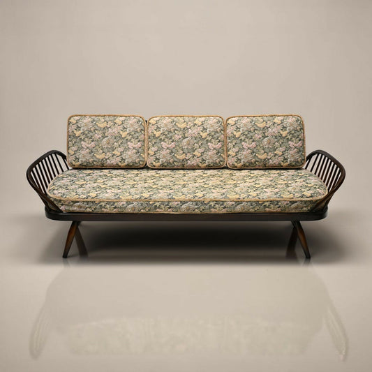 Ercol Studio Couch Day Bed Traditional Dark Finish Model 355 FREE UK Delivery
