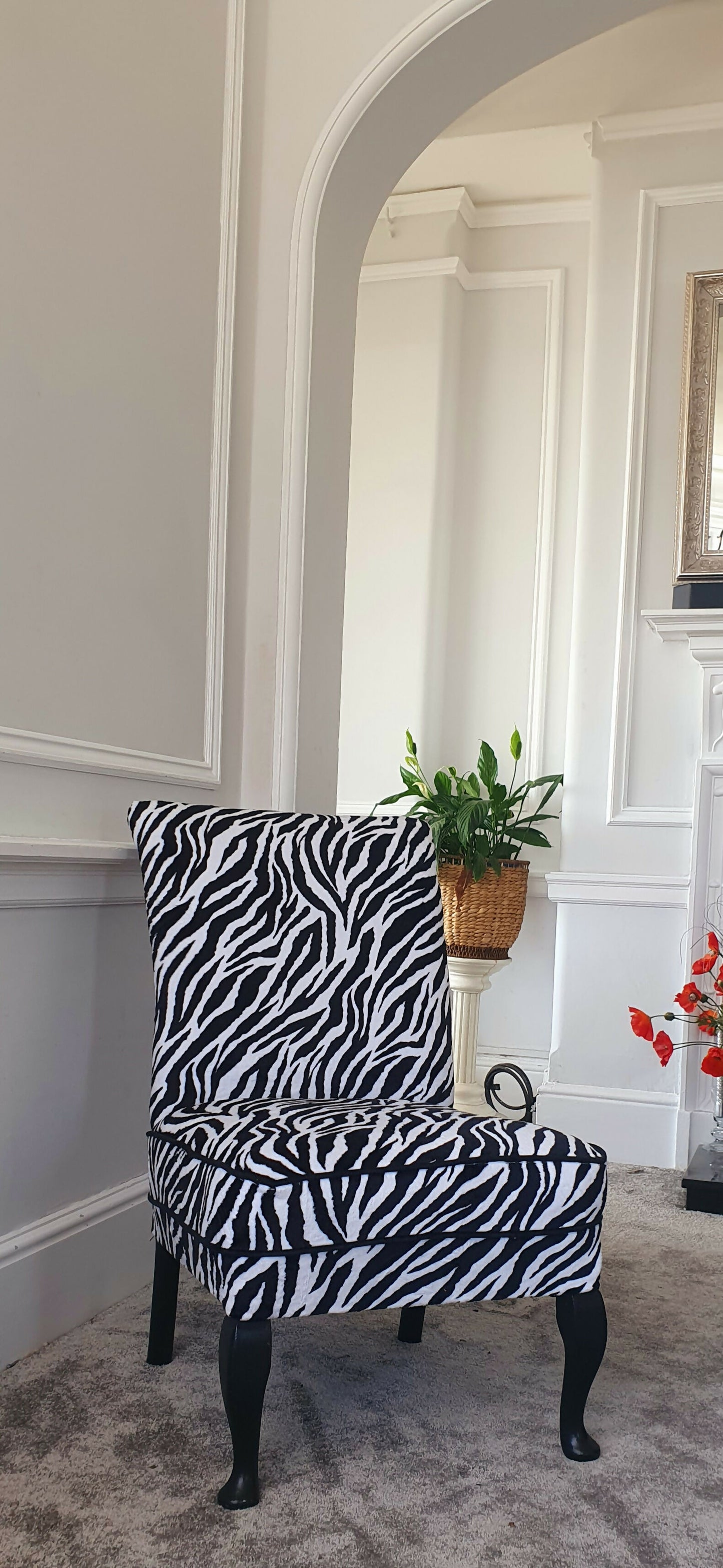 Slipper Chair. Accent Chair, Mid-century, Animal Print Velvet. Restored Rebuilt, Reupholstered. Fantastic Condition. Circa 1950sd