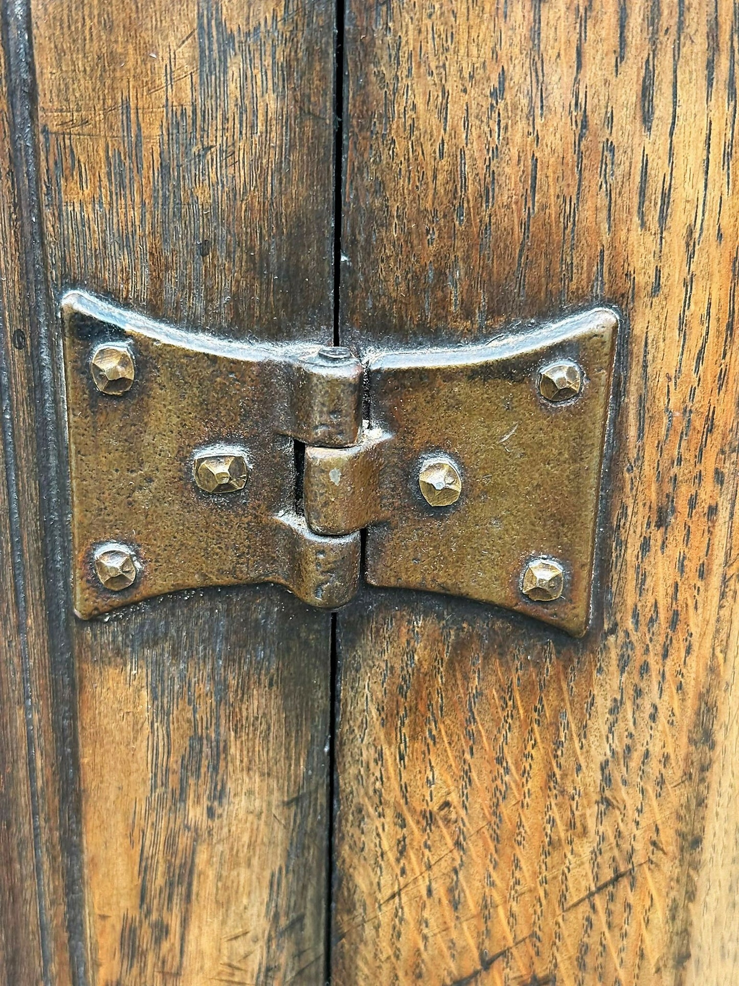 Oak Corner Cupboard Titchmarsh Goodwin