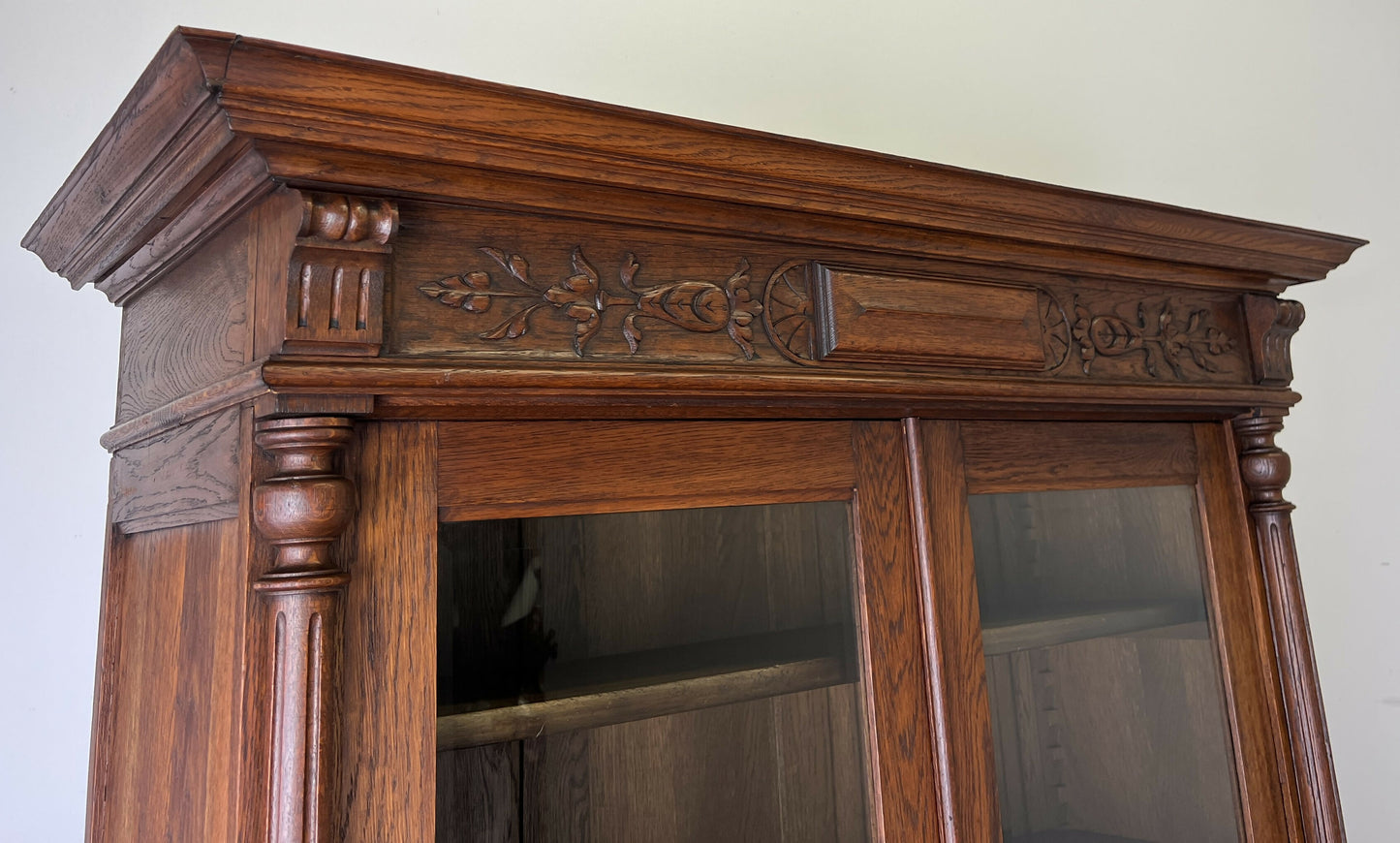 Bookcase Antique French Style Glazed Display Cabinet Oak Sideboard LOT 6462