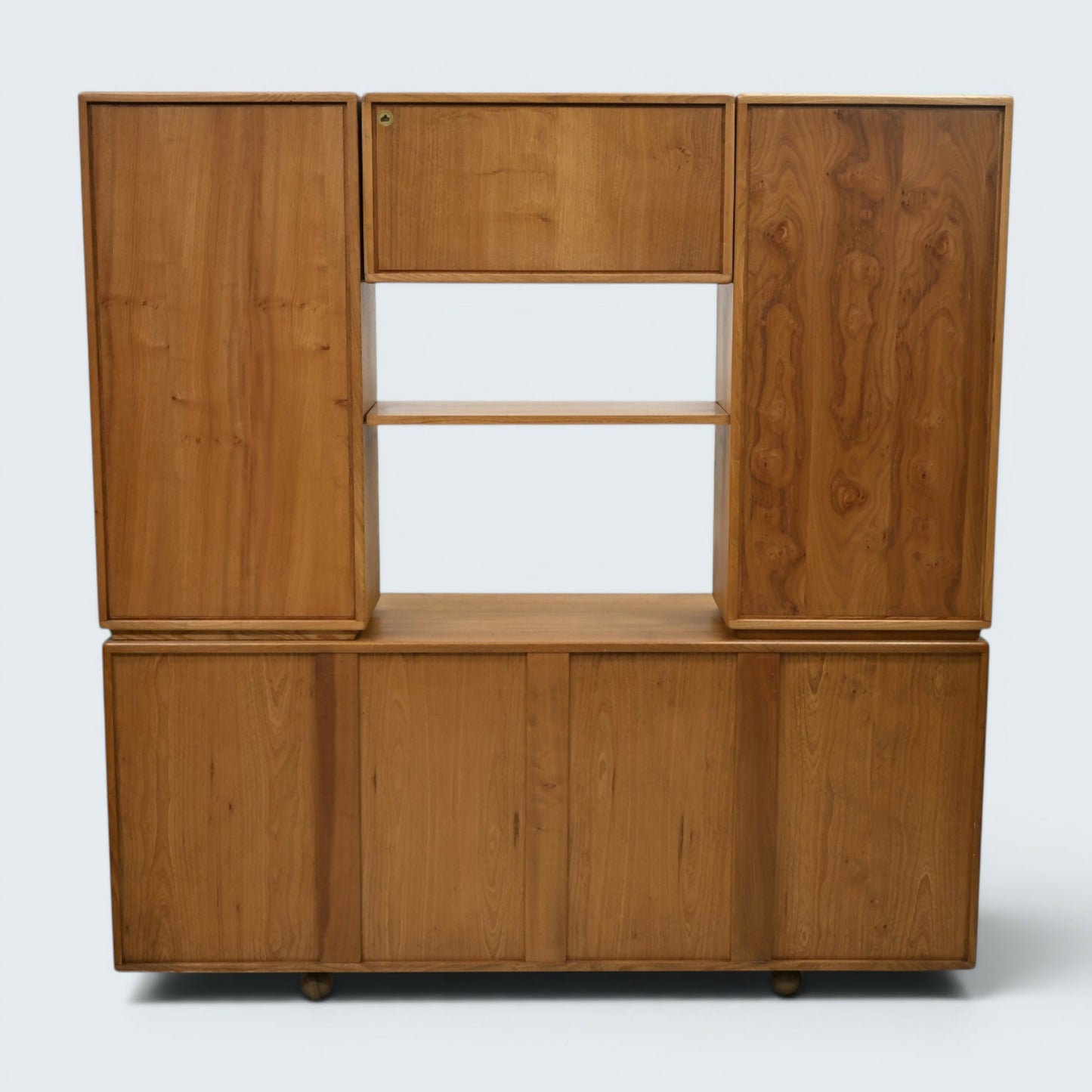 Ercol Windsor Sideboard Display Cabinets Light Finish #455D FREE UK Delivery*