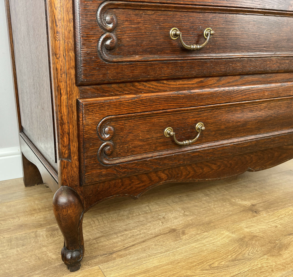 Chest of Drawers Vintage French Louis Oak 4 Drawers Carved Cabinet LOT 6527