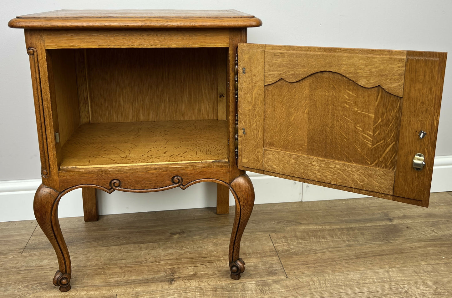 Pair of Bedside Tables Vintage French Louis Oak Nightstands Cabinets LOT 6306