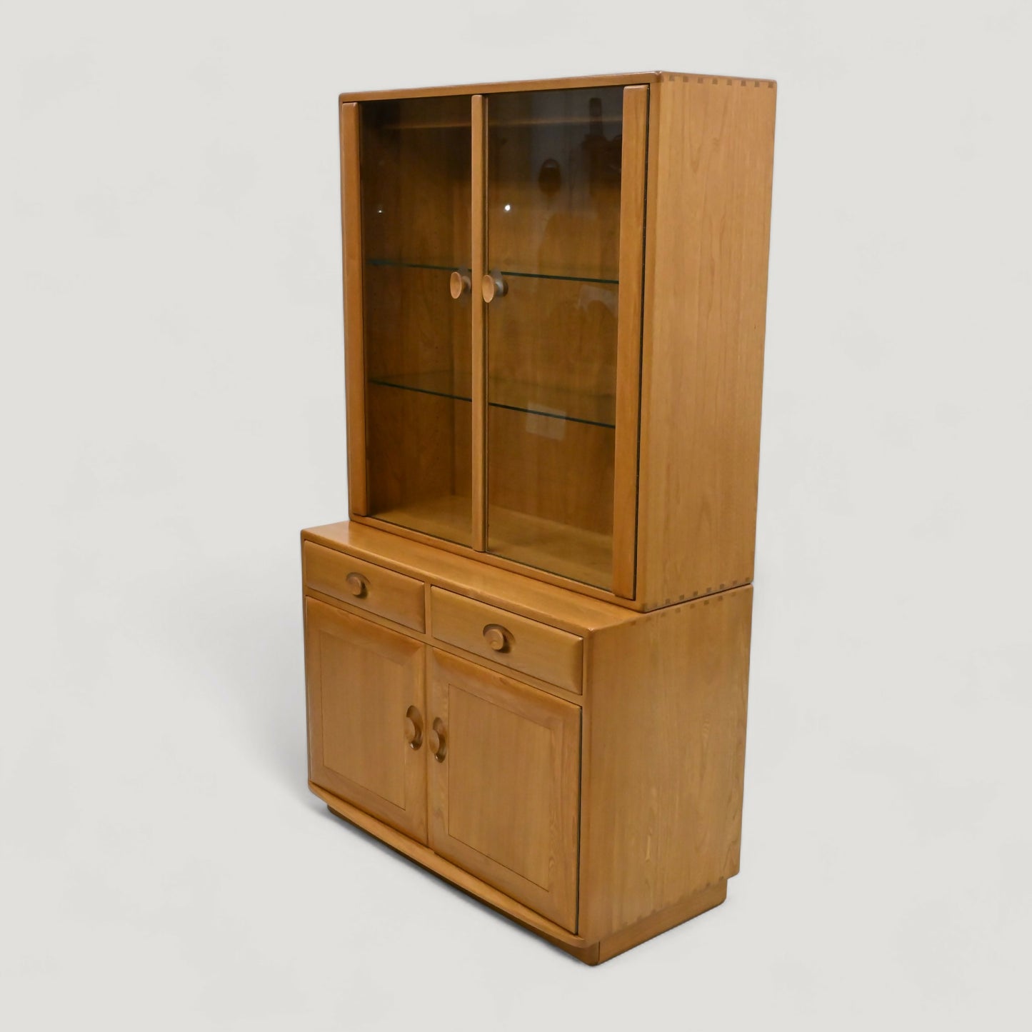 Small Ercol Windsor Sideboard Display Cabinet Top Light Finish FREE UK Delivery*. SBR10891/0209E