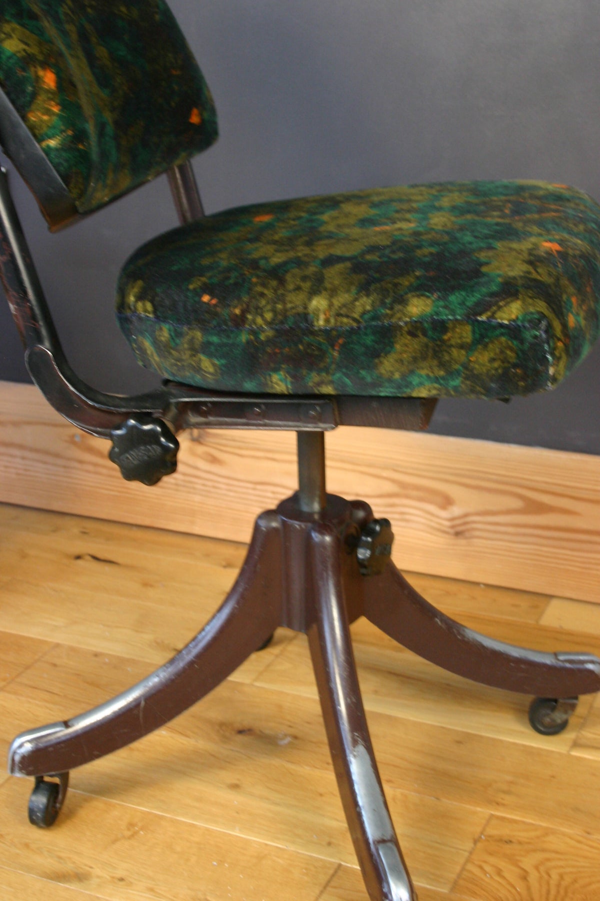 Refurbished Vintage 1950s Tansad Industrial Swivel Chair in Blackpop Velvet