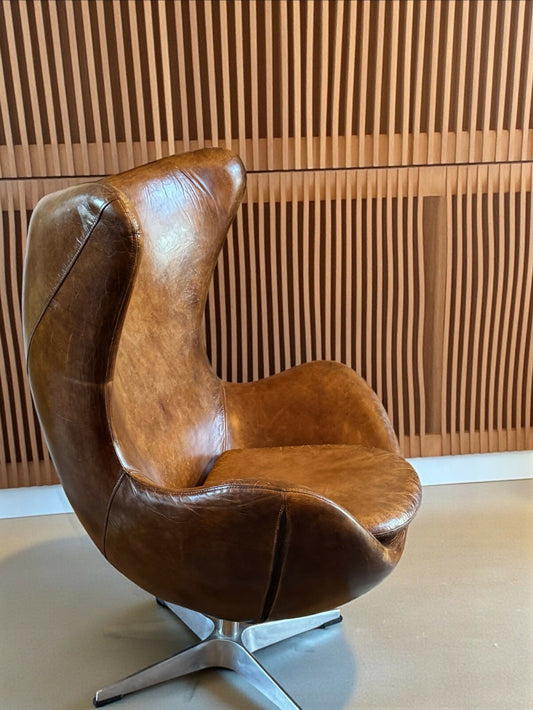 Stunning Leather St Anne Swivel-Club Chair