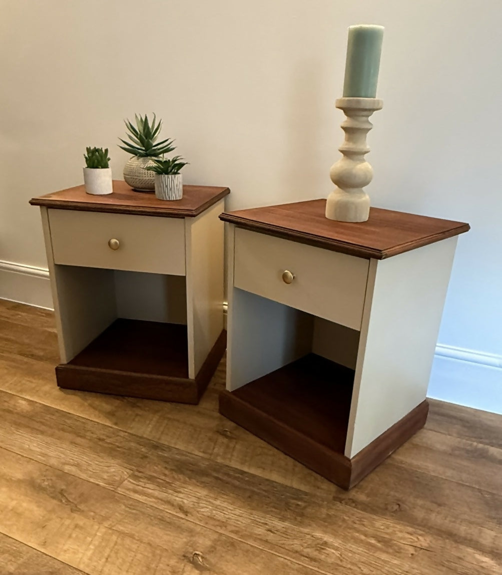 A pair of bedside tables by Englender