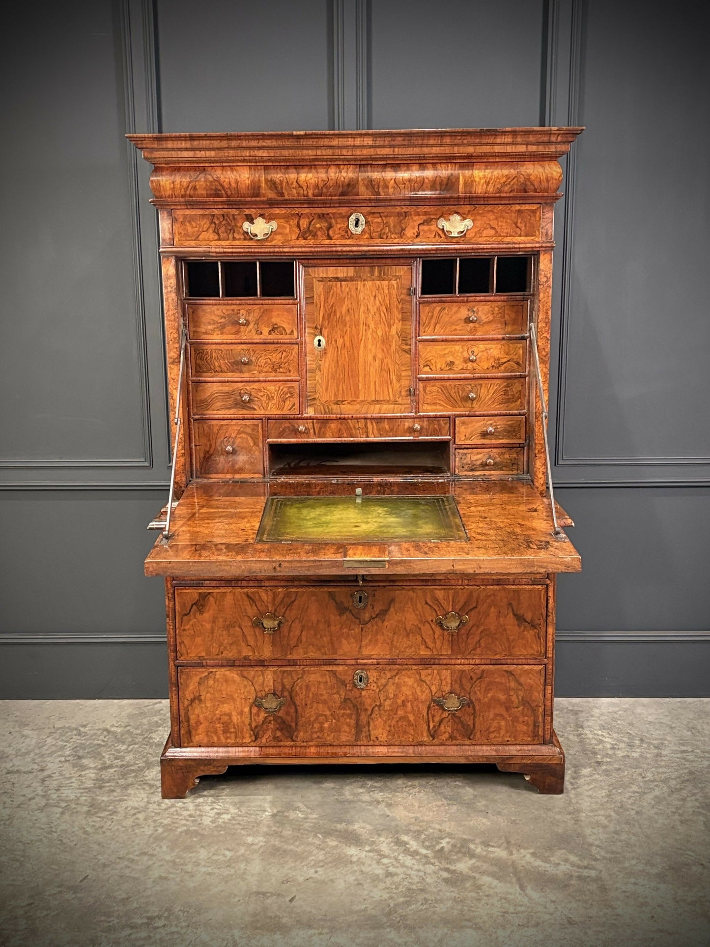 Queen Anne Walnut Secretaire Chest / Escritoire