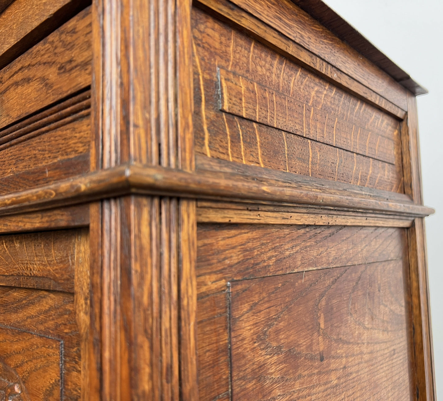 Bedside Table Antique French Style Oak Cabinet Carved Nightstand LOT 6393