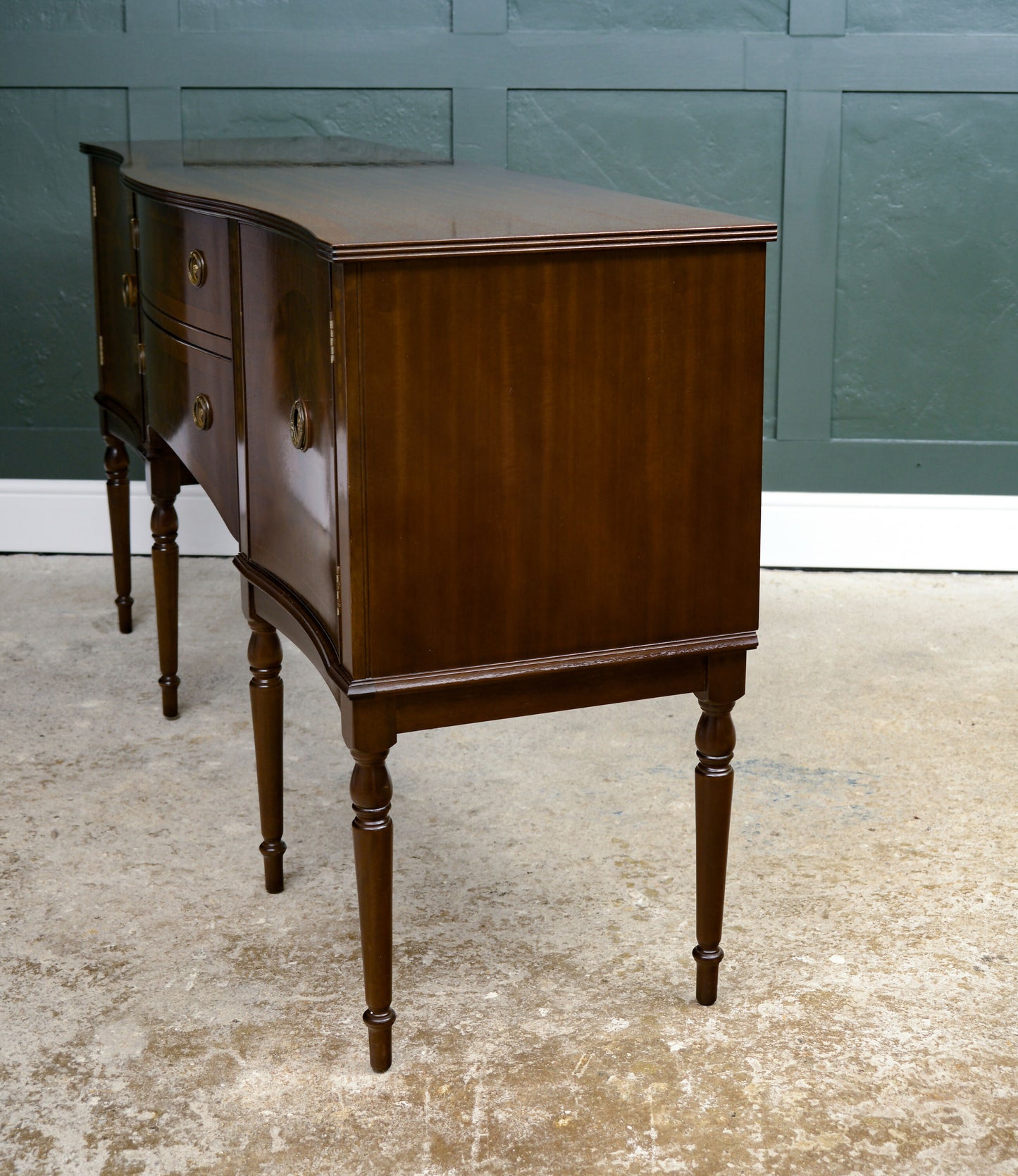 Regency Style Mahogany Sideboard with Drawers - Serpentine