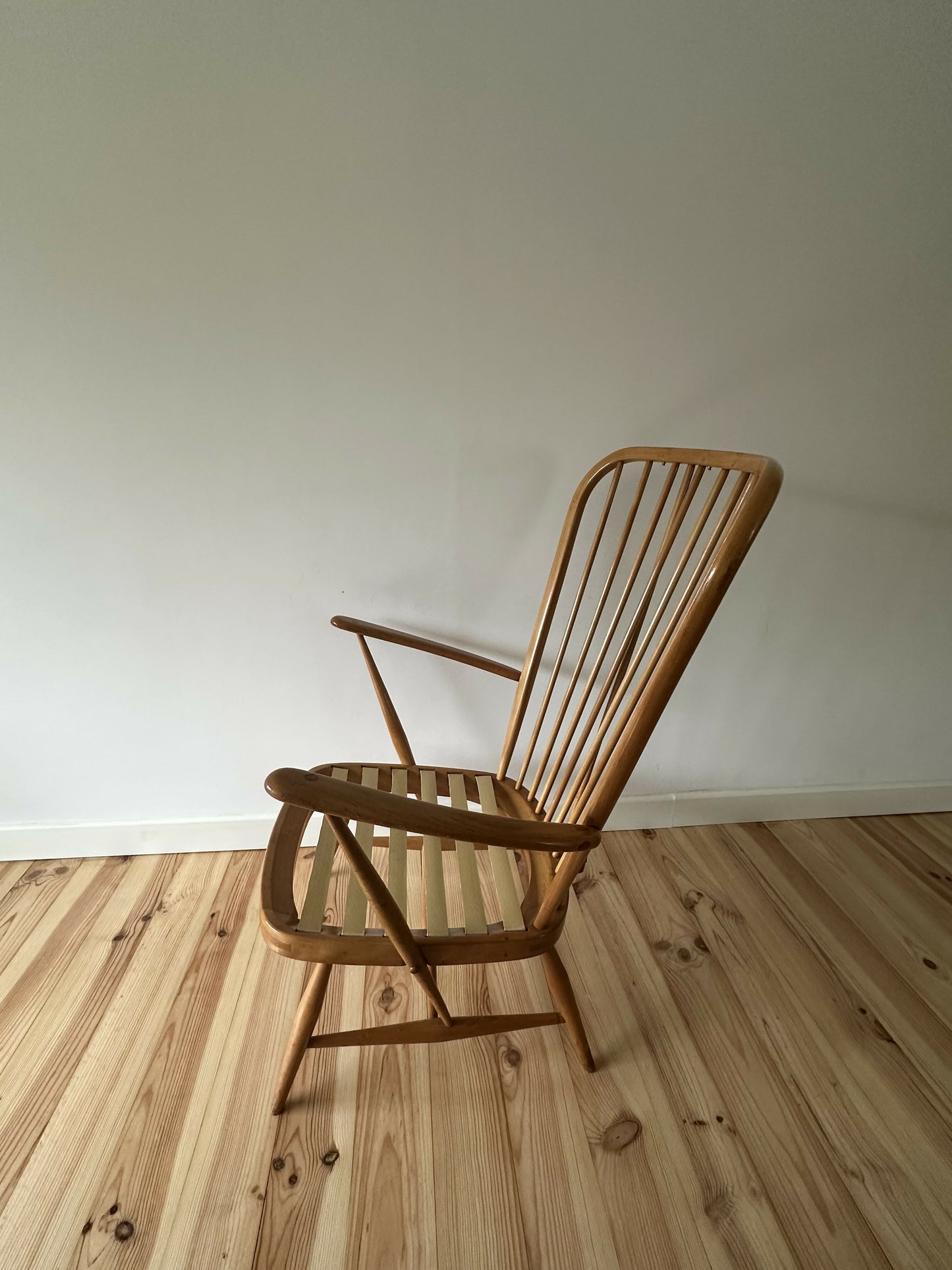 Vintage Ercol Windsor Low Easy Chair Blue Label
