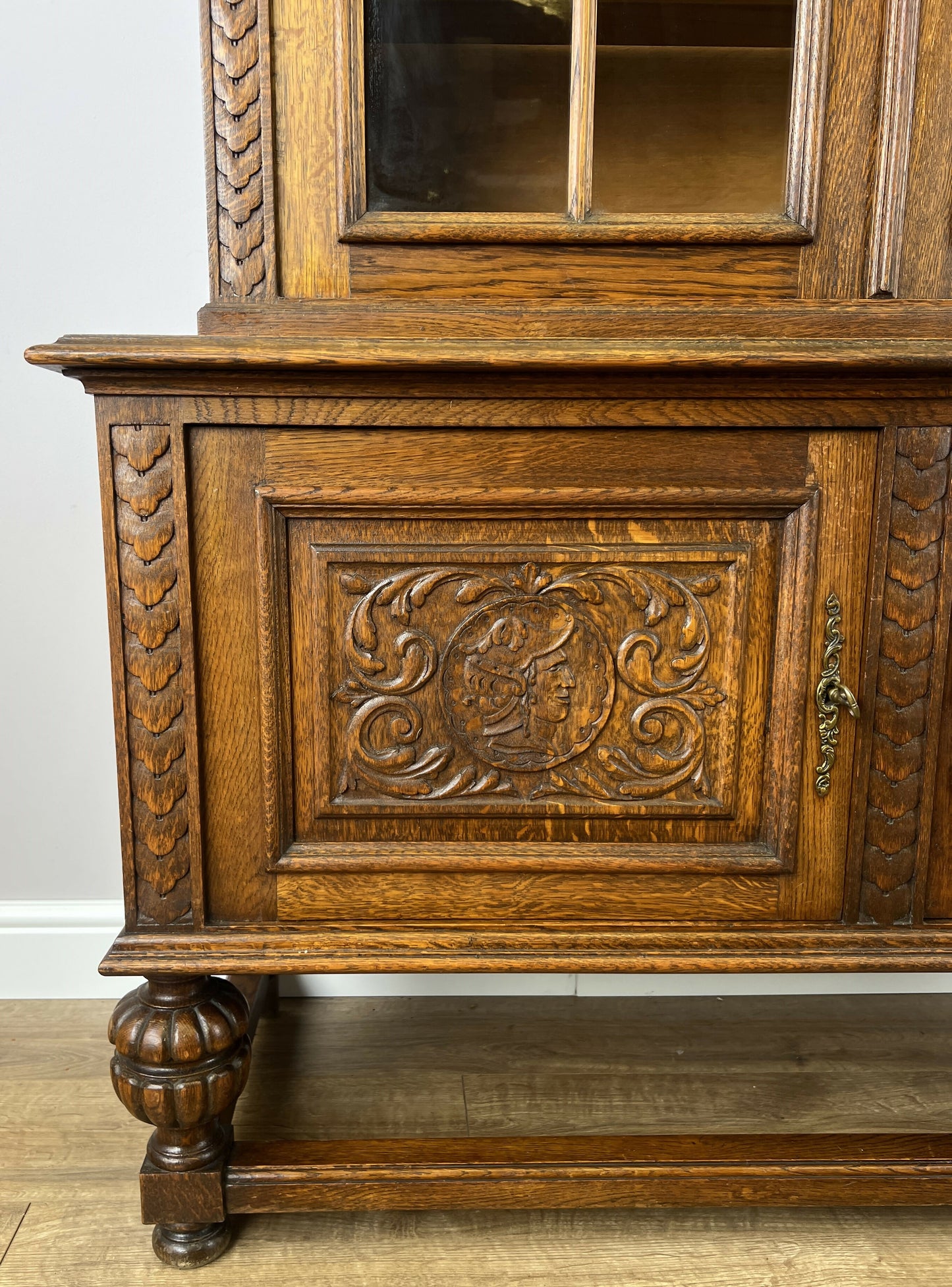 Bookcase Vintage French Oak Glazed Display Cabinet Carved Sideboard LOT 6257