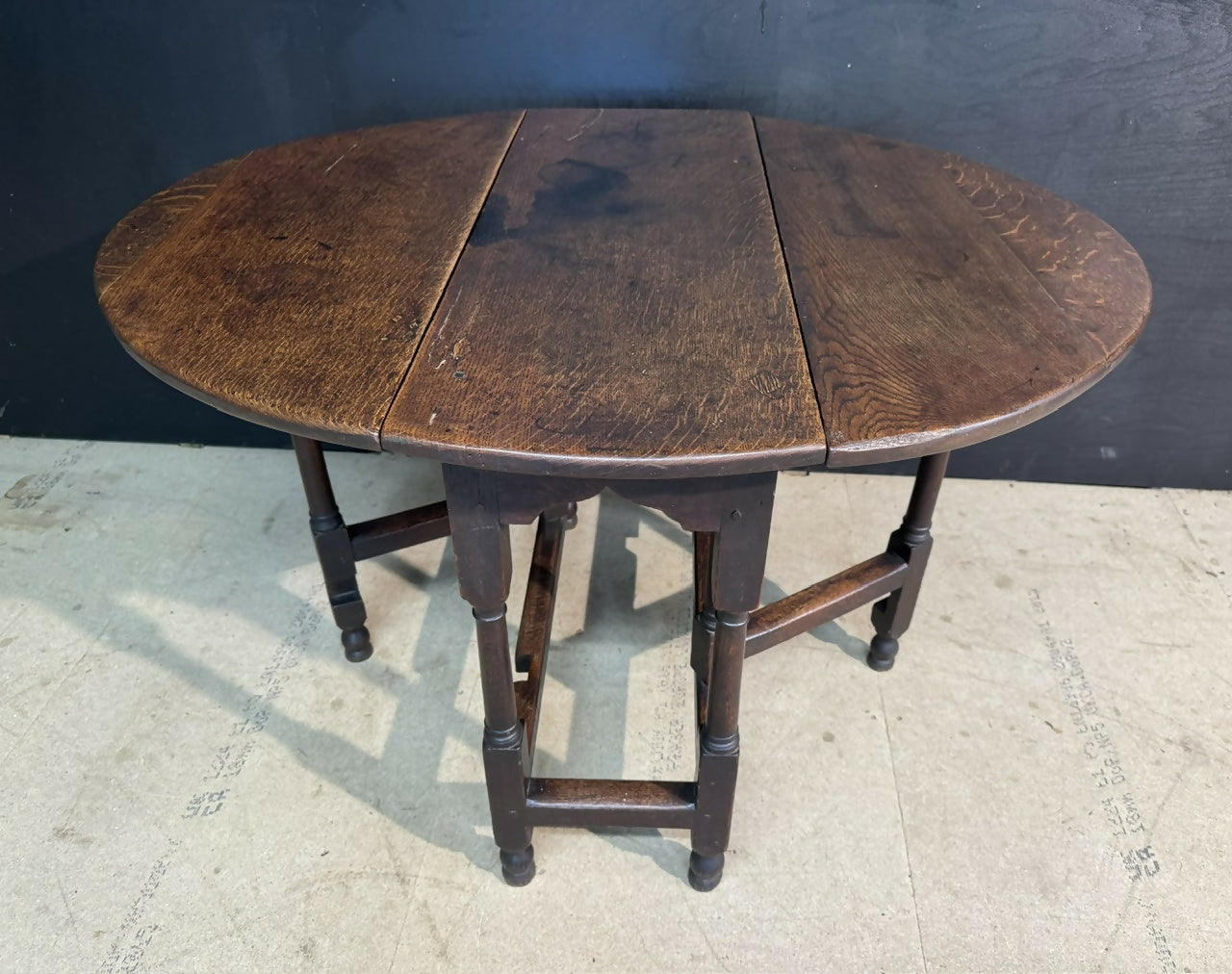 18th Century Oak Gate Leg Table