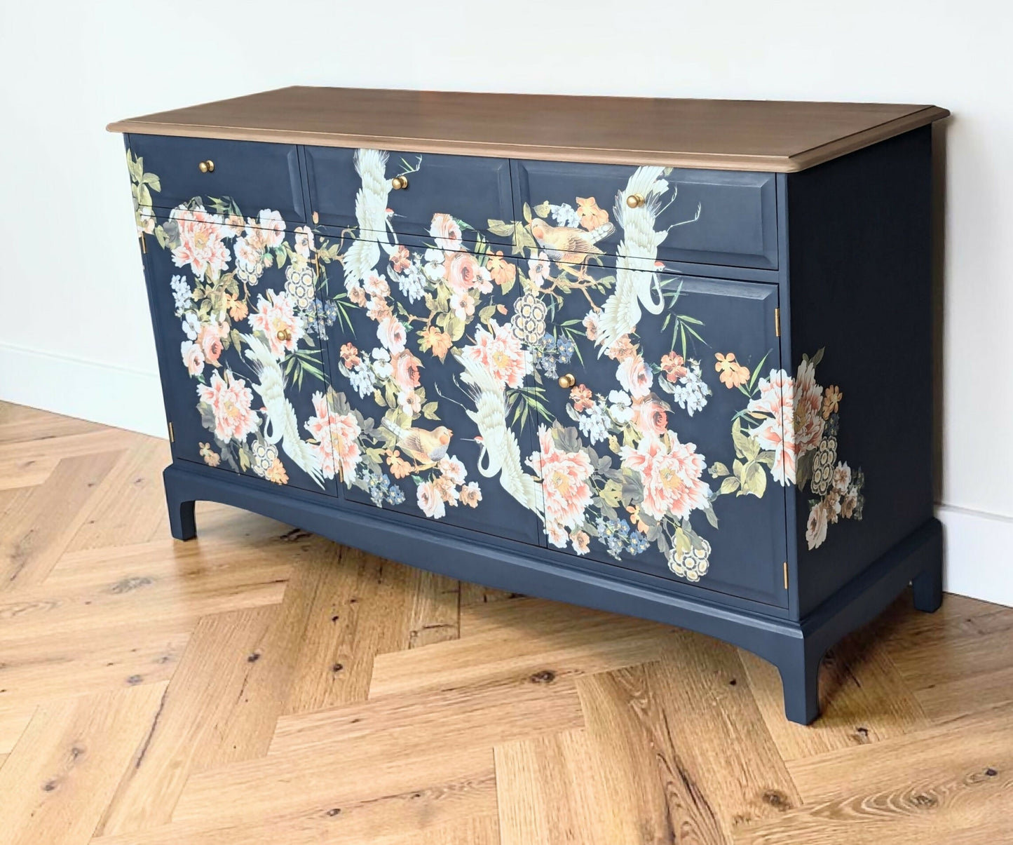 Vintage Stag minstrel navy blue chinoisorie sideboard