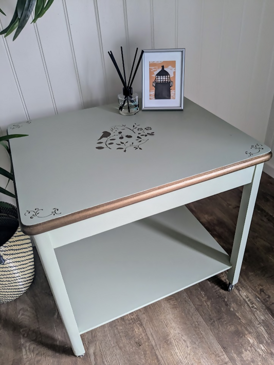 light green accent table R28051 10