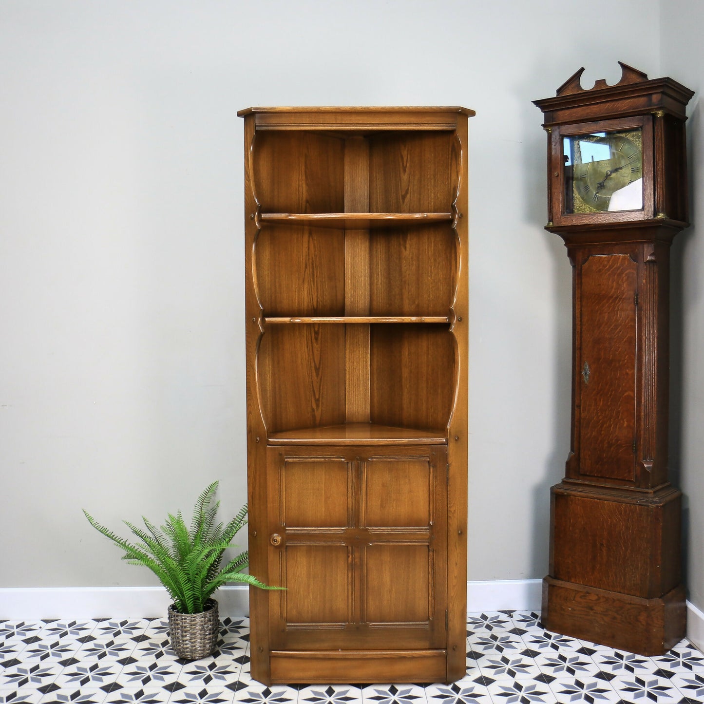 Ercol Corner Unit Model 474 Old Colonial in Golden Dawn