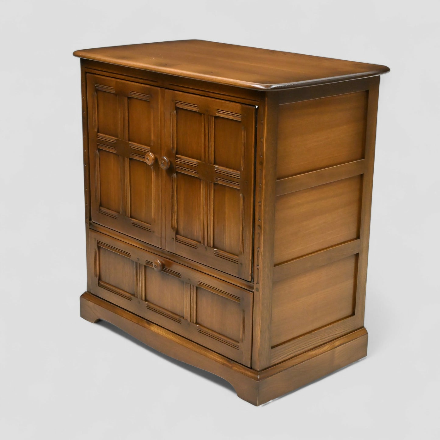 Ercol Mural TV Video Cabinet Golden Dawn Corner Flap Model 839 FREE UK Delivery. SBR10795/0508E