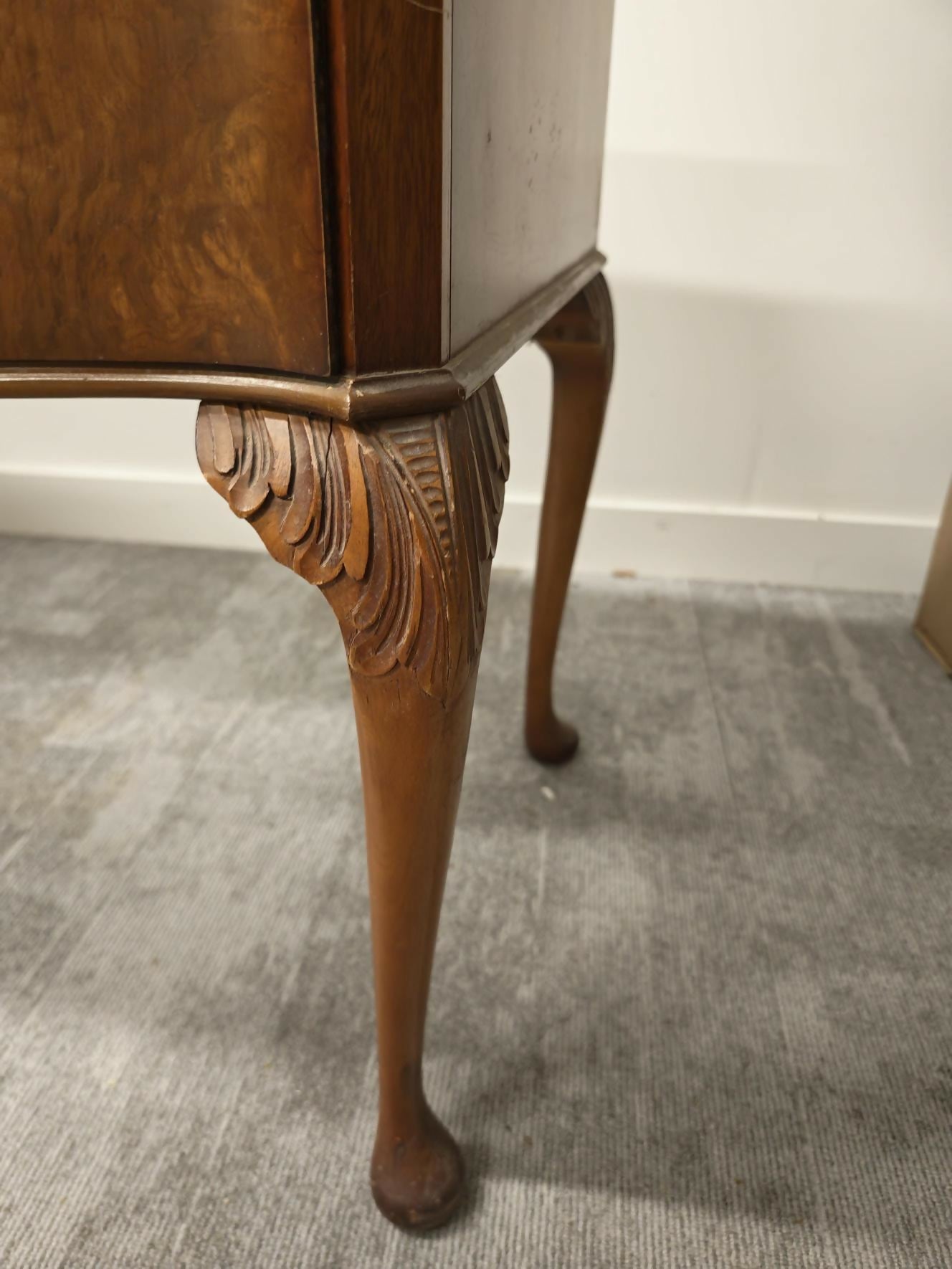 Vintage Cameo by Sklan Burr Walnut Writing Desk / Dressing Table with Leather Inlay & Cabriole Legs