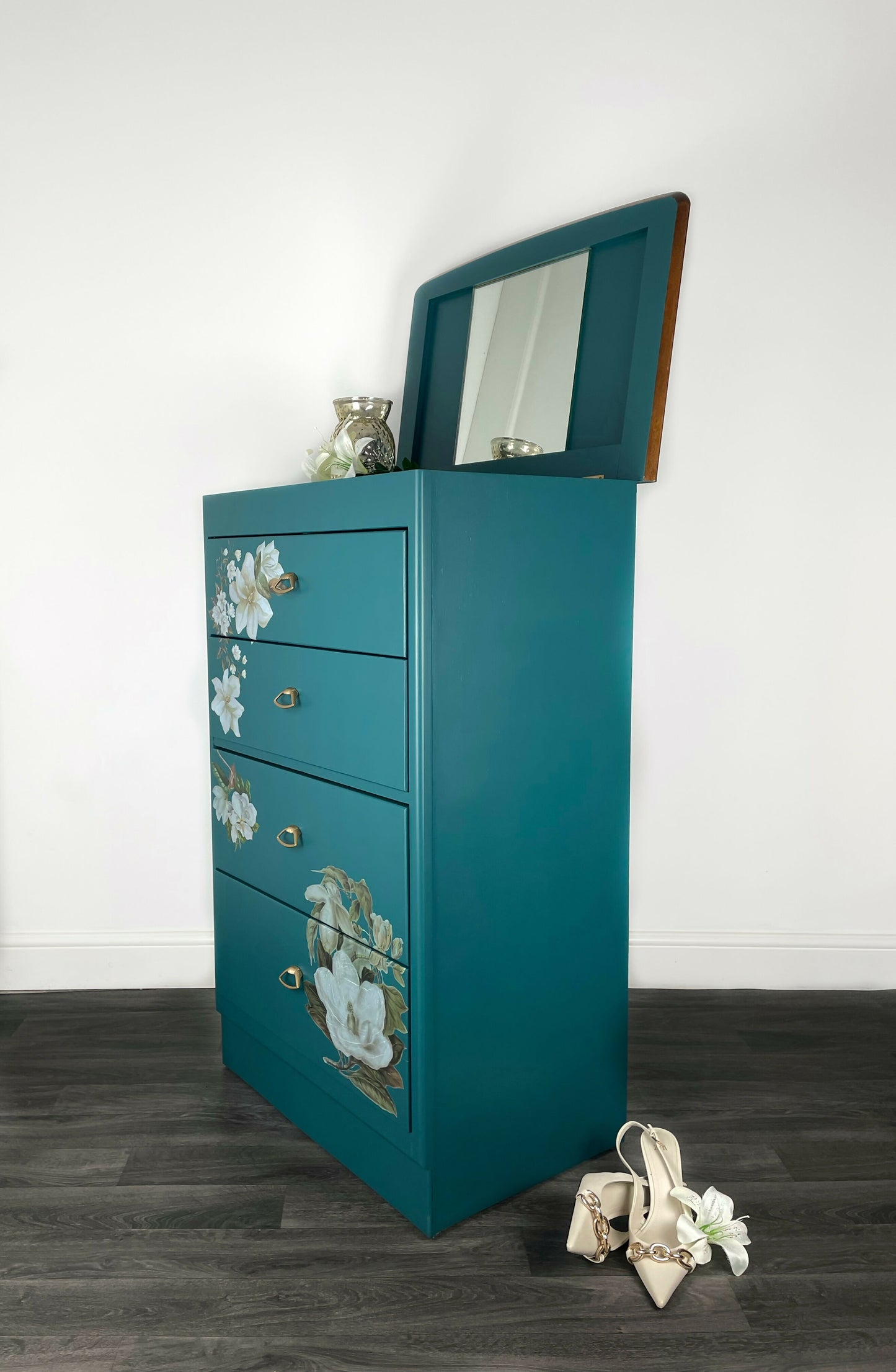 Lebus chest of drawers