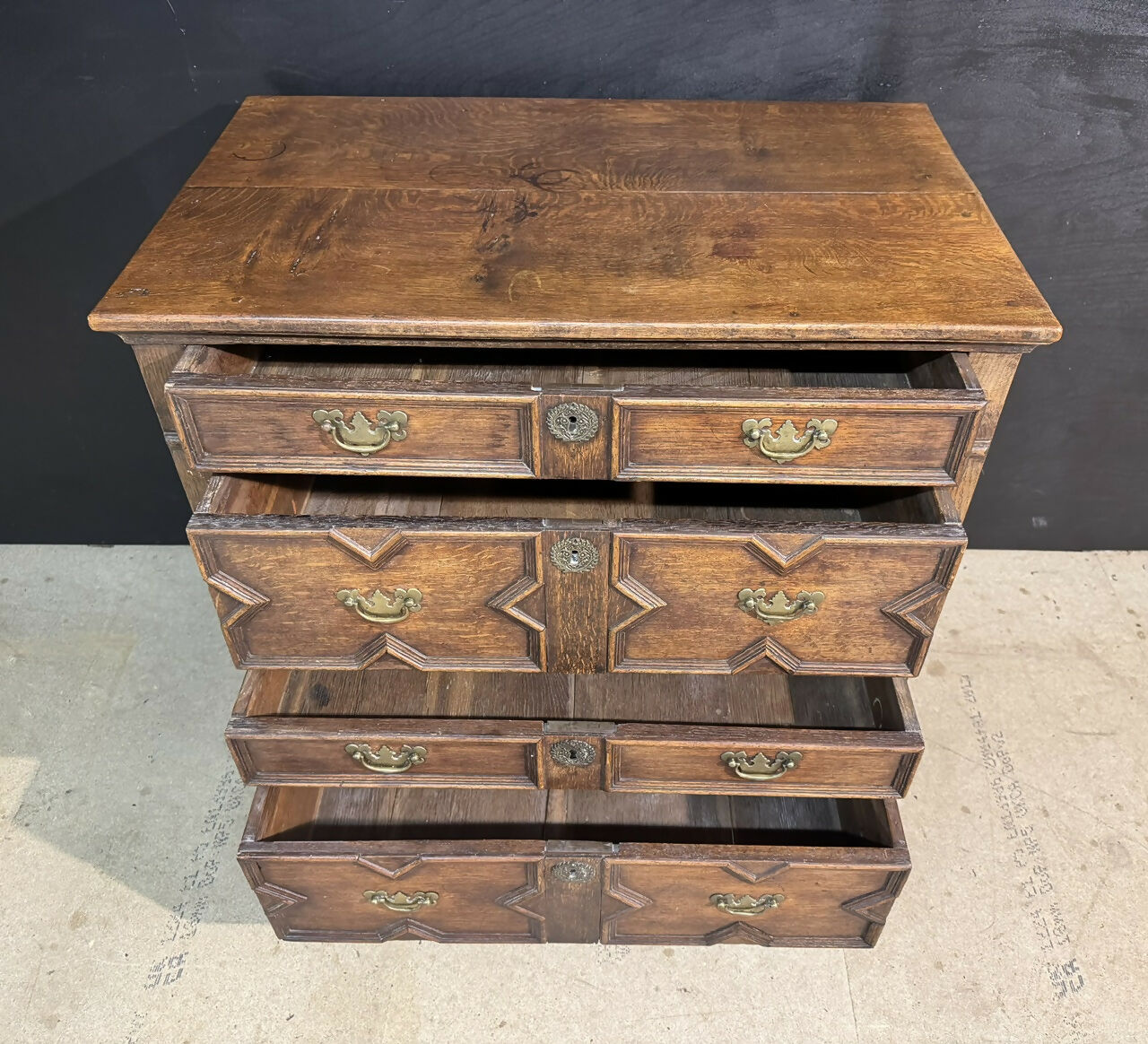 18th Century Oak chest of Drawers