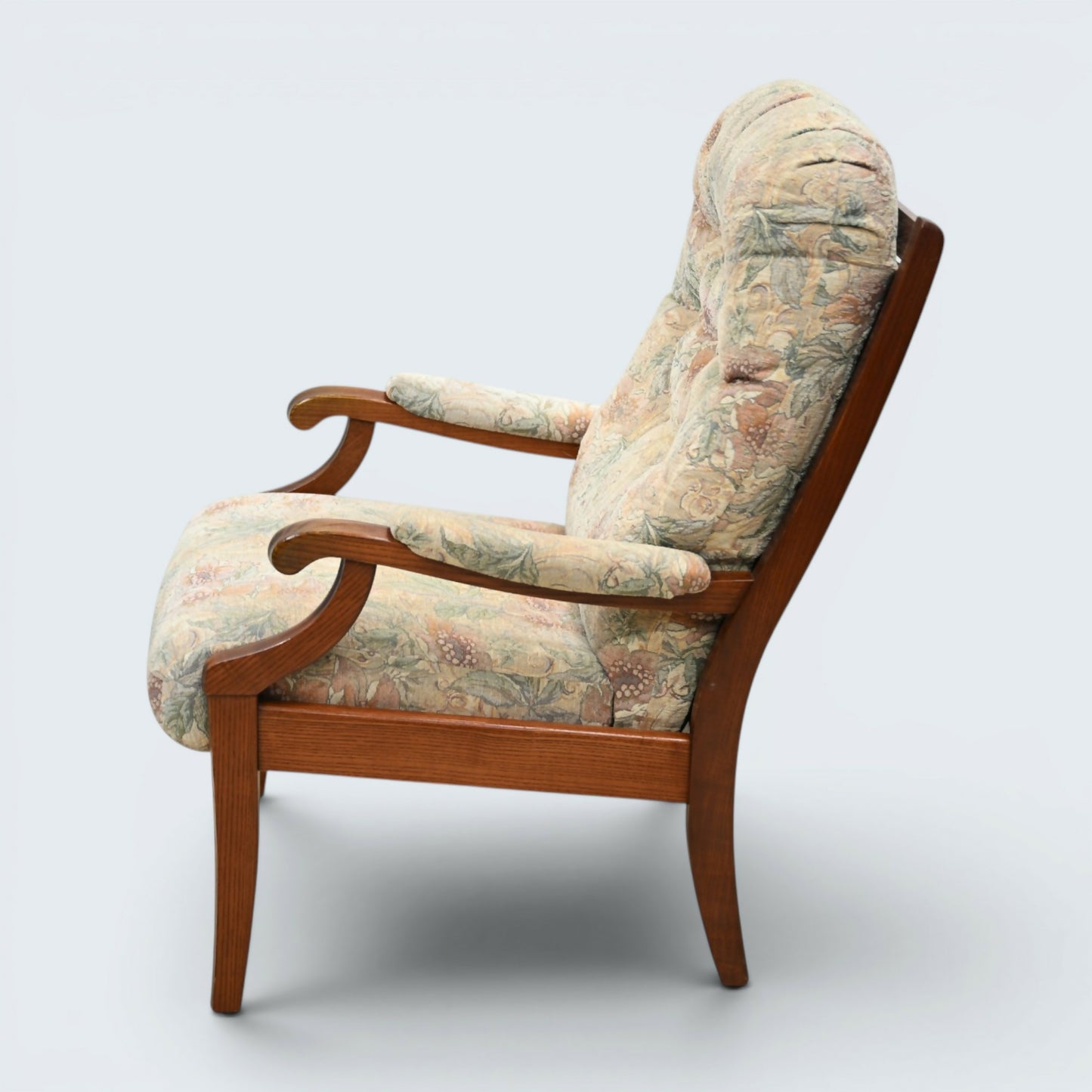 Ercol Style Armchair Easy Chair Very Sturdy Floral Upholstery FREE UK Delivery*