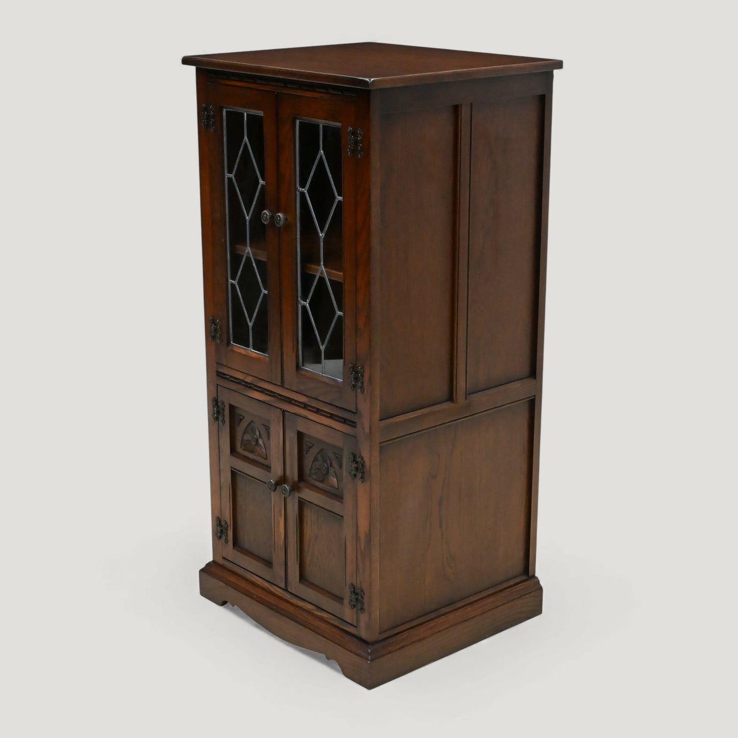 Old Charm Hi Fi/Record Cabinet 1 Adjustable Shelf Tudor Brown FREE UK Delivery. SBR10965/2309E