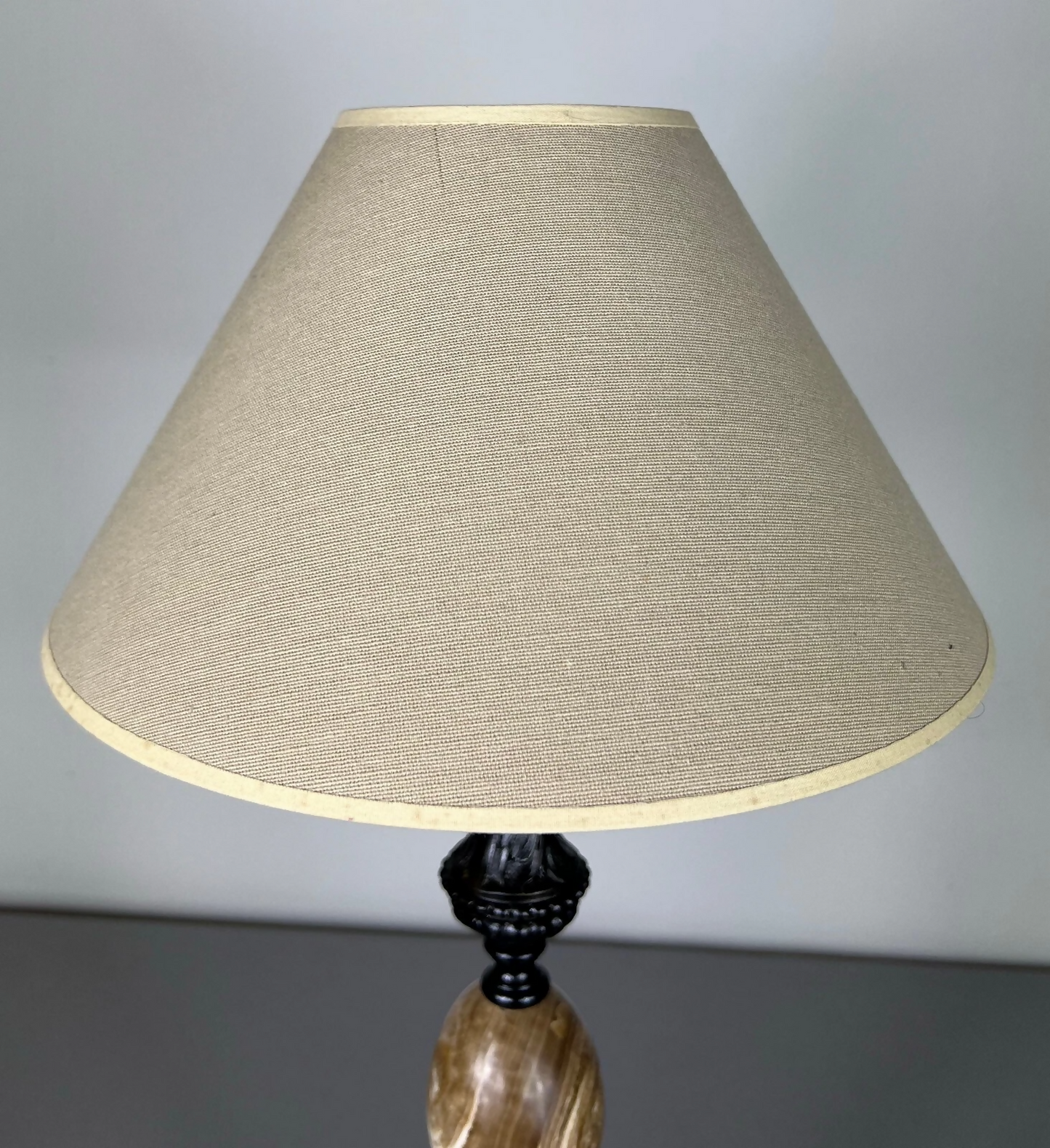 Table Lamp Vintage French Style Ceramic Brass Lamp with Shade LOT 5079
