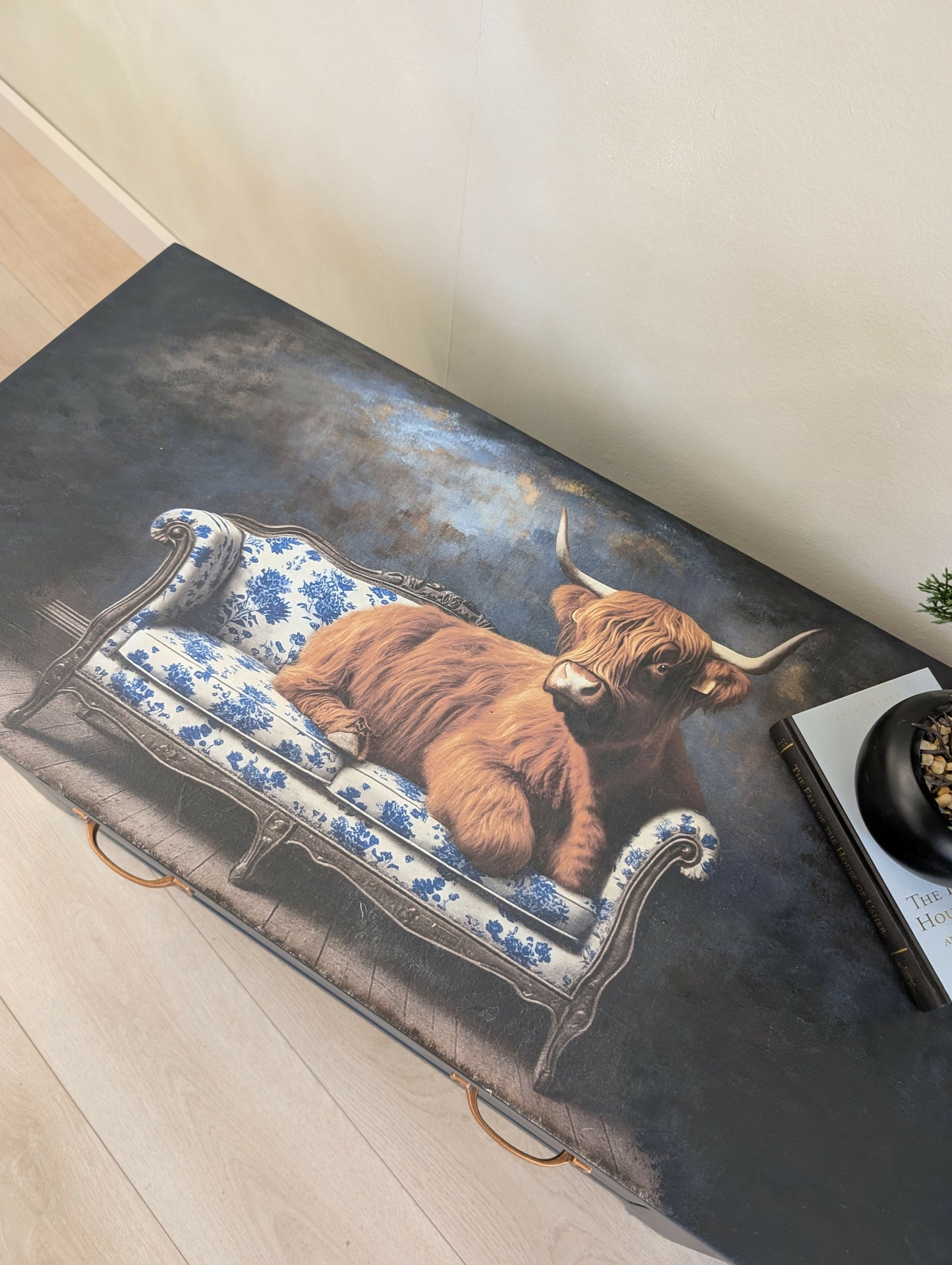 Solid Oak Console/TV Unit Hand-Painted Deep Blue with Highland Cow
