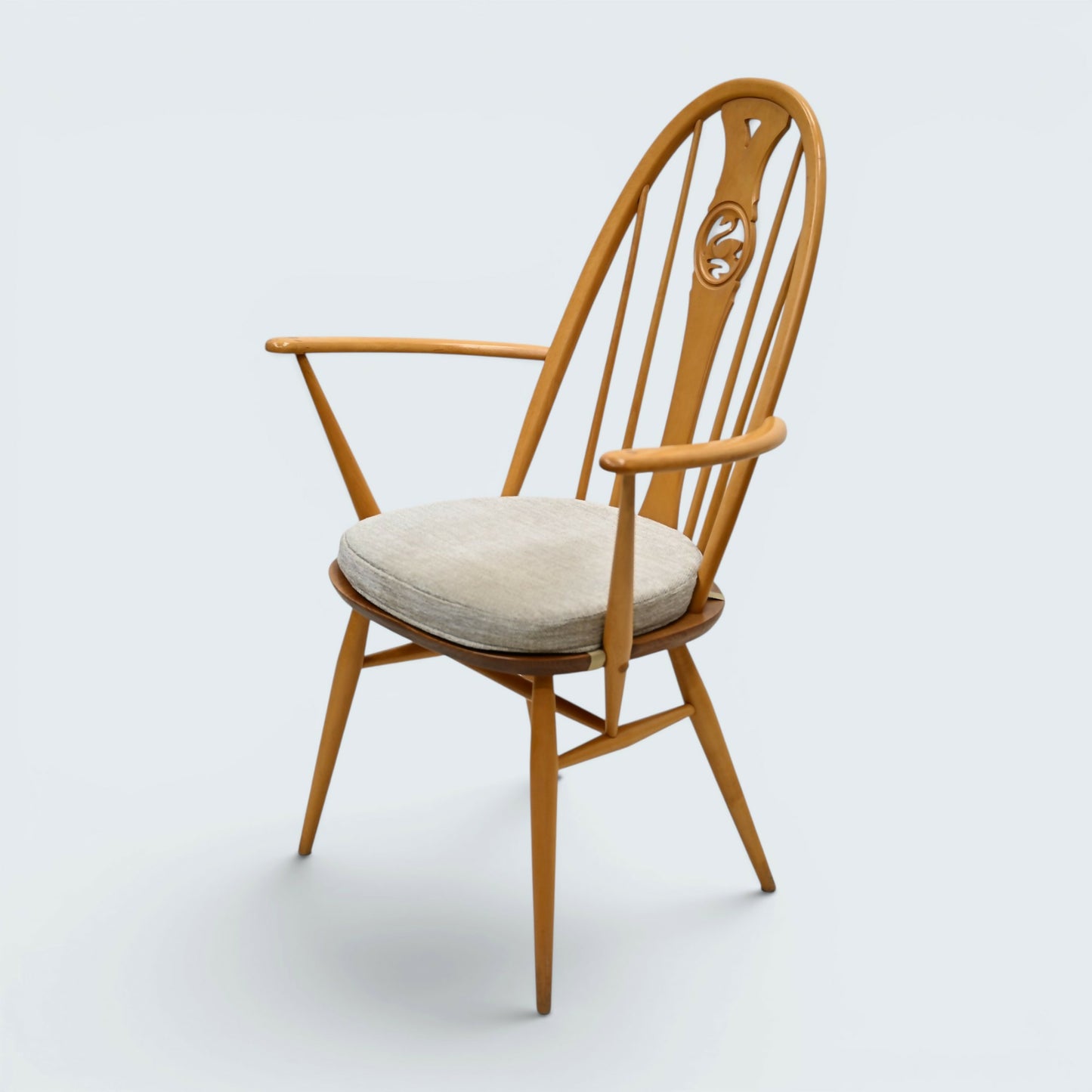 4 Ercol Swan Bow Back Dining Chairs Windsor Bow Light Finish FREE UK Delivery*
