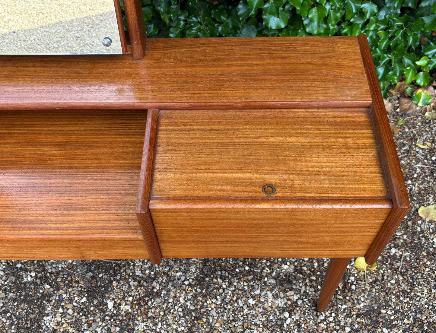 Vintage Melvin Mikkelsen Møbler Dressing Vanity Table