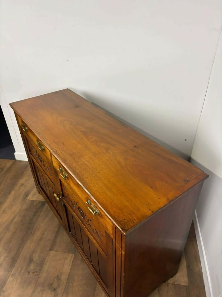 Edwardian Red Walnut Sideboard