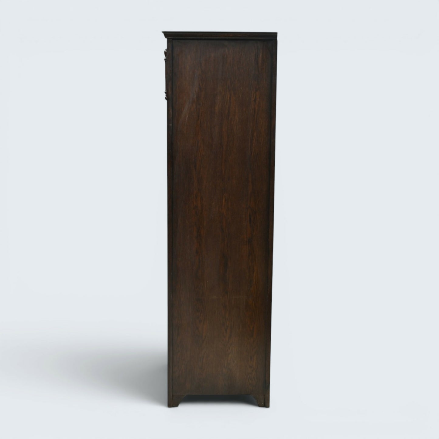 Vintage Oak Hall Cupboard/Wardrobe Gentleman's Wardrobe Carvings FREE DELIVERY*