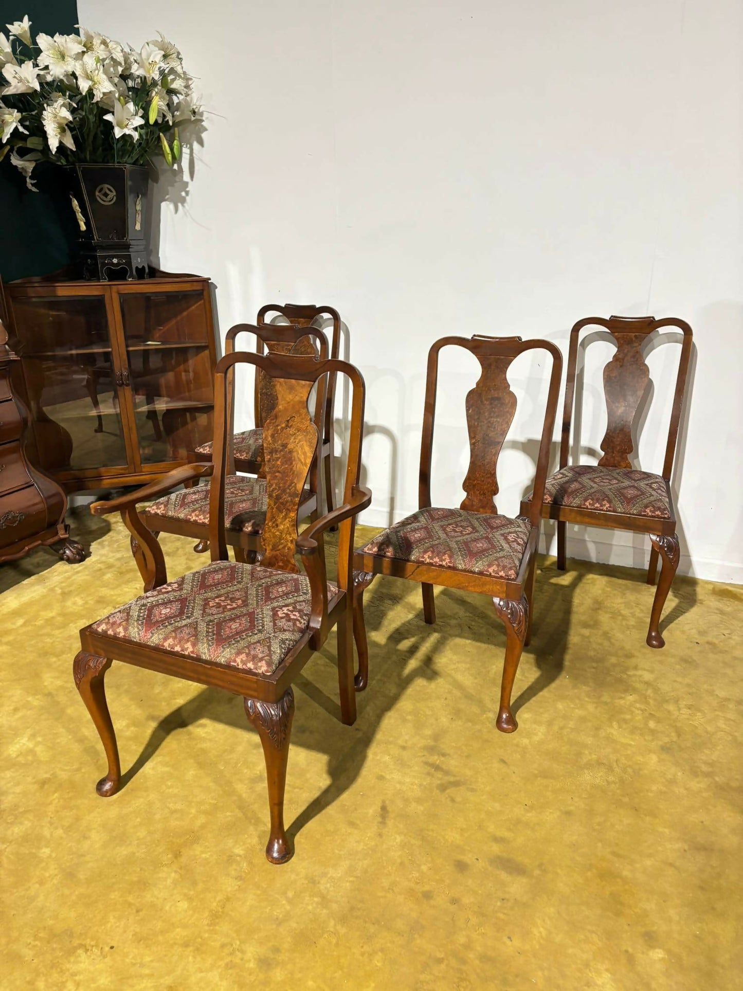 Vintage Burr Walnut Veneered Set Of Five Dining Chairs99