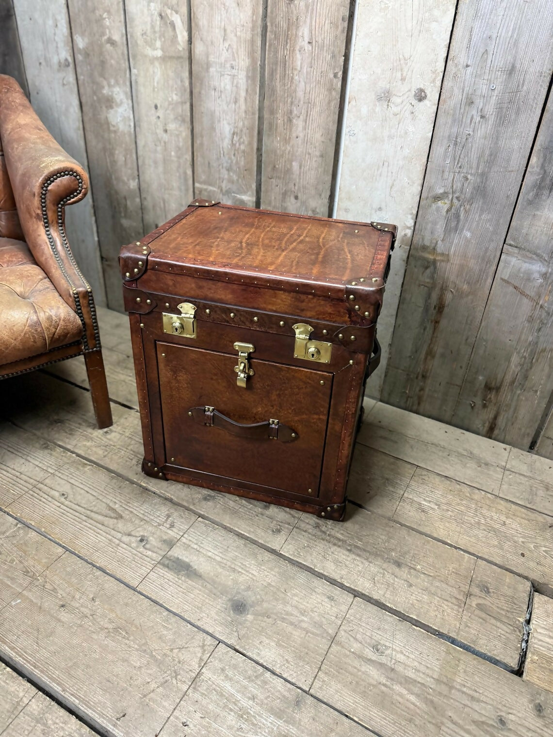 Luxury bridle leather 1 draw bedside cabinet