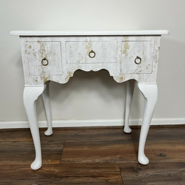 Beautiful vintage- Queen Anne style Console Table