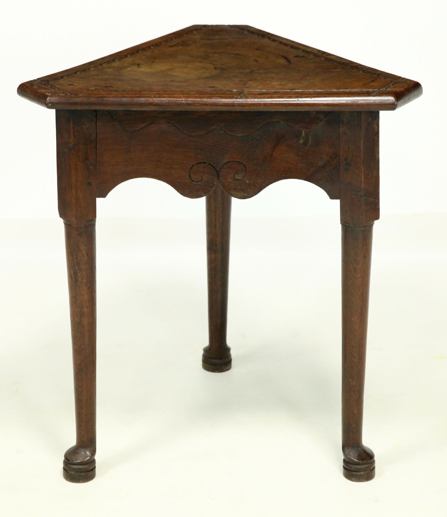 18th Century English Oak Cricket Table Tripod Legs FREE Nationwide Delivery. SBR4244/1010V4