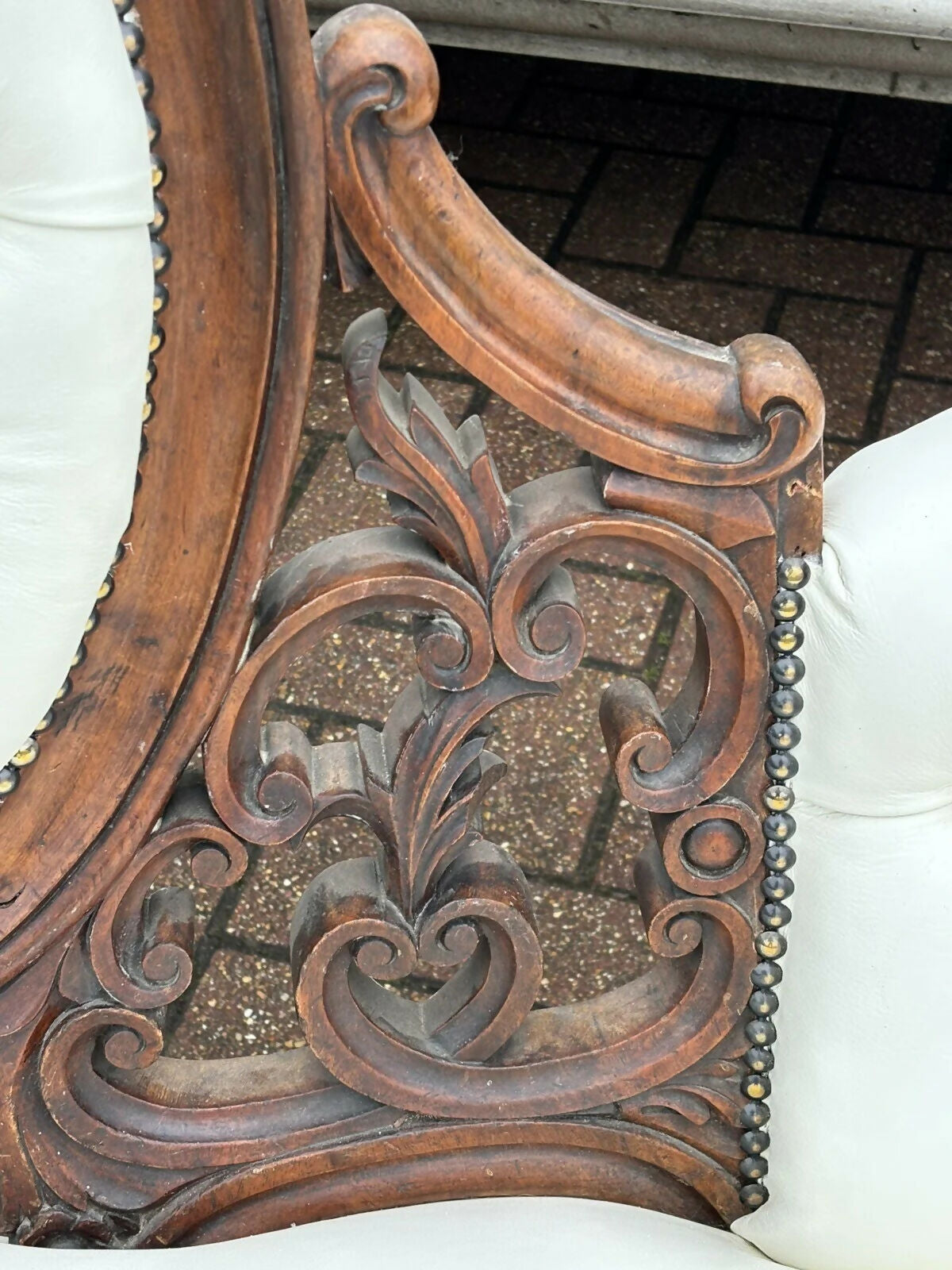 Victorian Sofa In White Leather, Walnut Show Frame, Cabriole Legs.