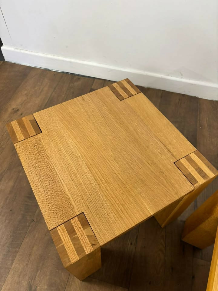Modern Pair Of Solid Oak Side Tables / Lamp Tables