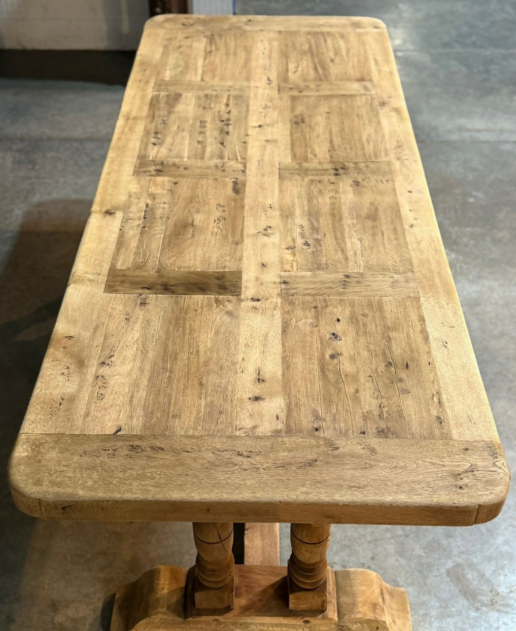 Deep French Oak Farmhouse Dining Table lovely top
